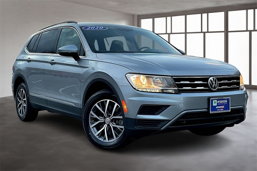 2020 Volkswagen Tiguan SE photo 2