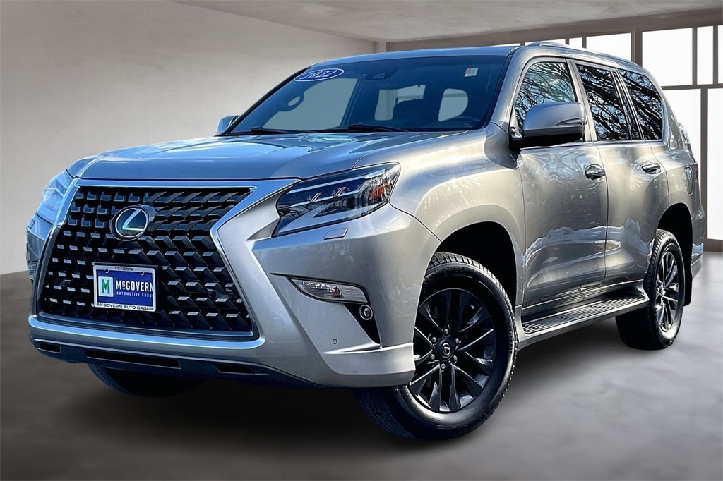 2022 Lexus GX Premium's photo