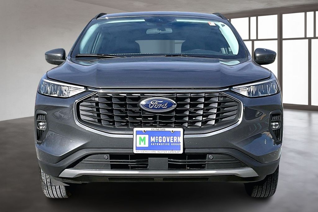 Used 2025 Ford Escape Plug-in hybrid PHEV with VIN 1FMCU0E16SUA77627 for sale in Albany, NY