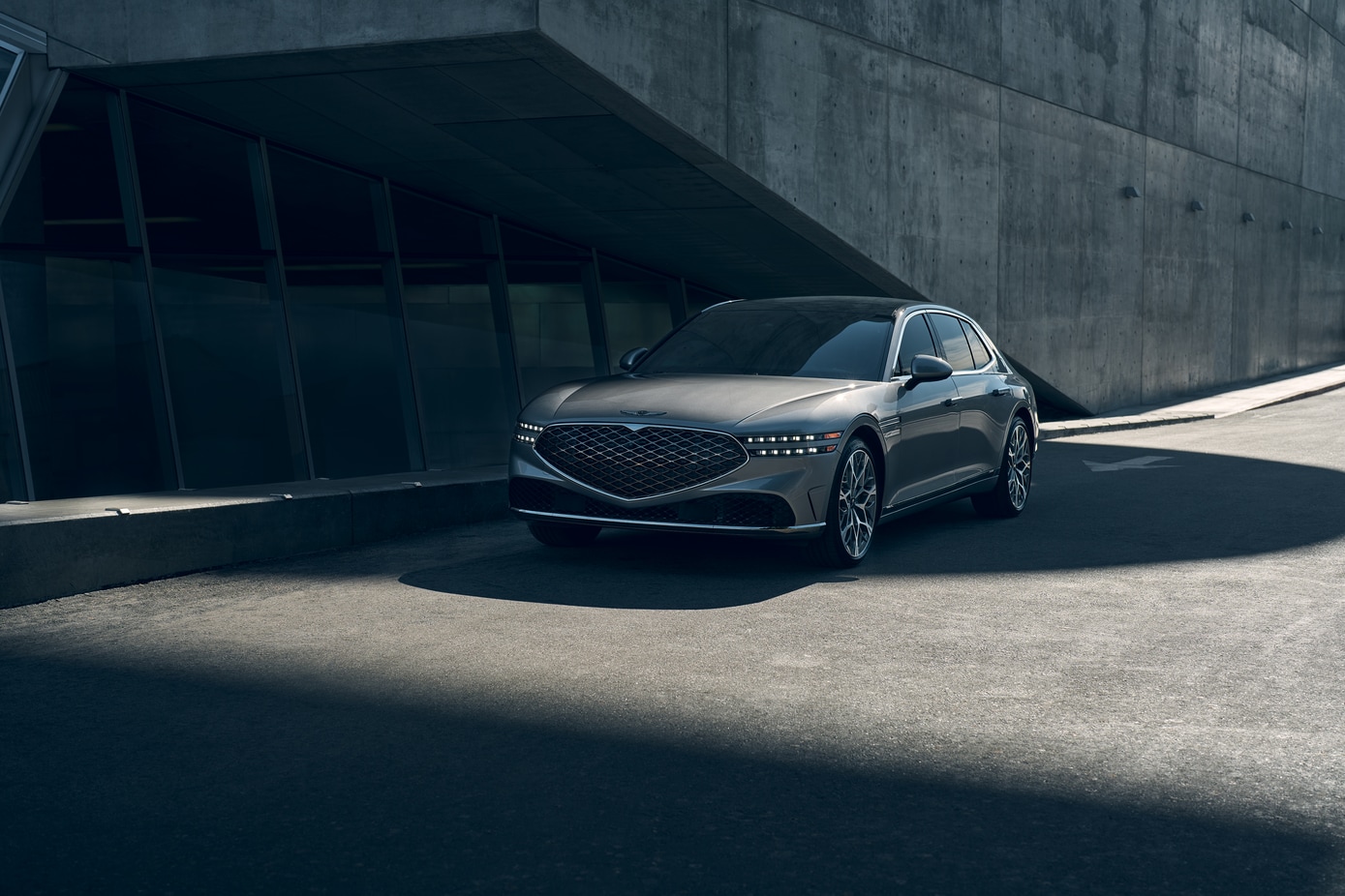 Genesis G90 on the road