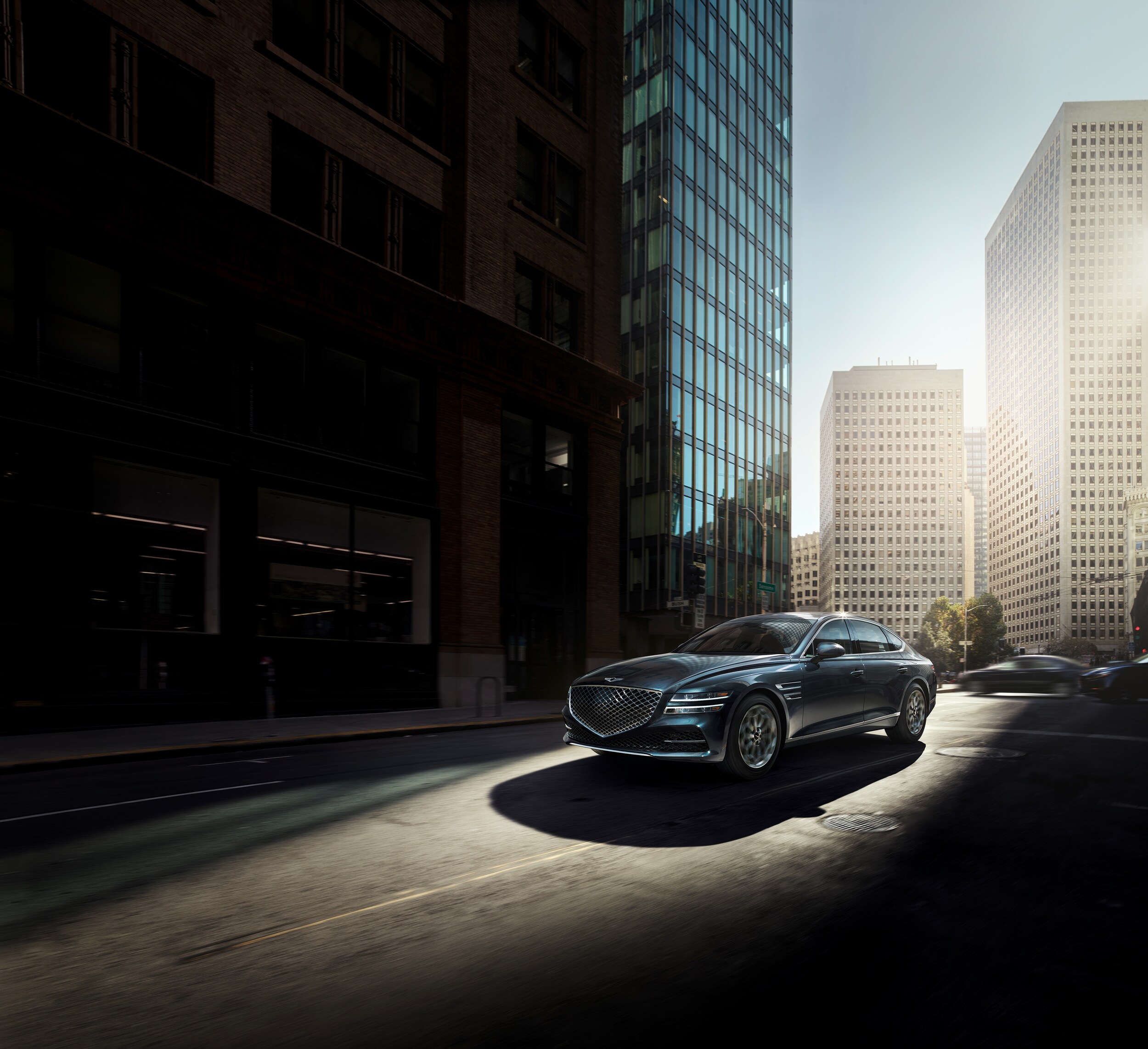  Genesis G80 driving in the city