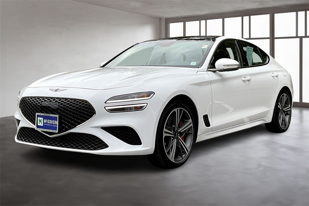 2025 GENESIS G70 Standard's photo