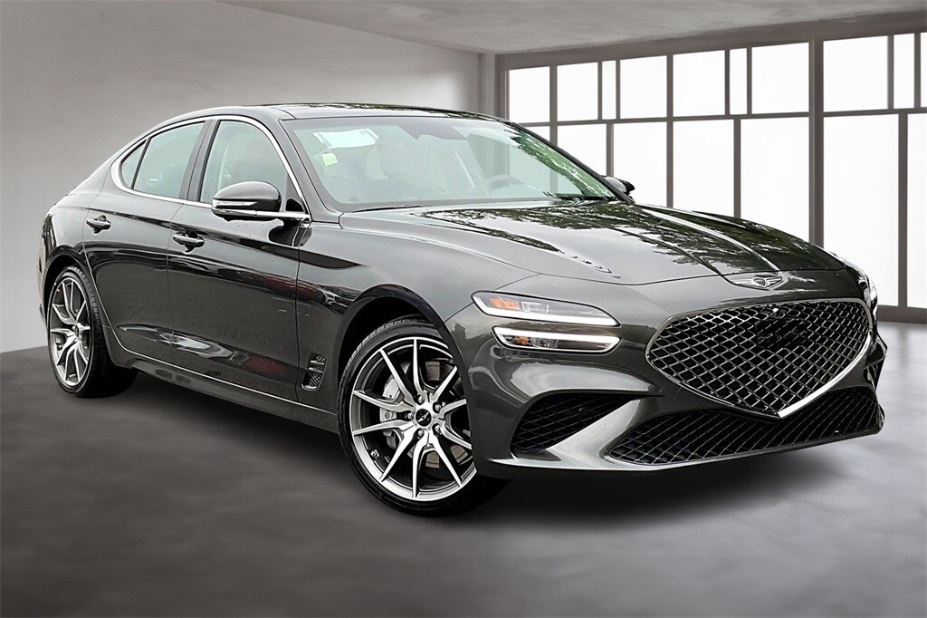 2026 Genesis G70 2.5T Prestige AWD photo 2