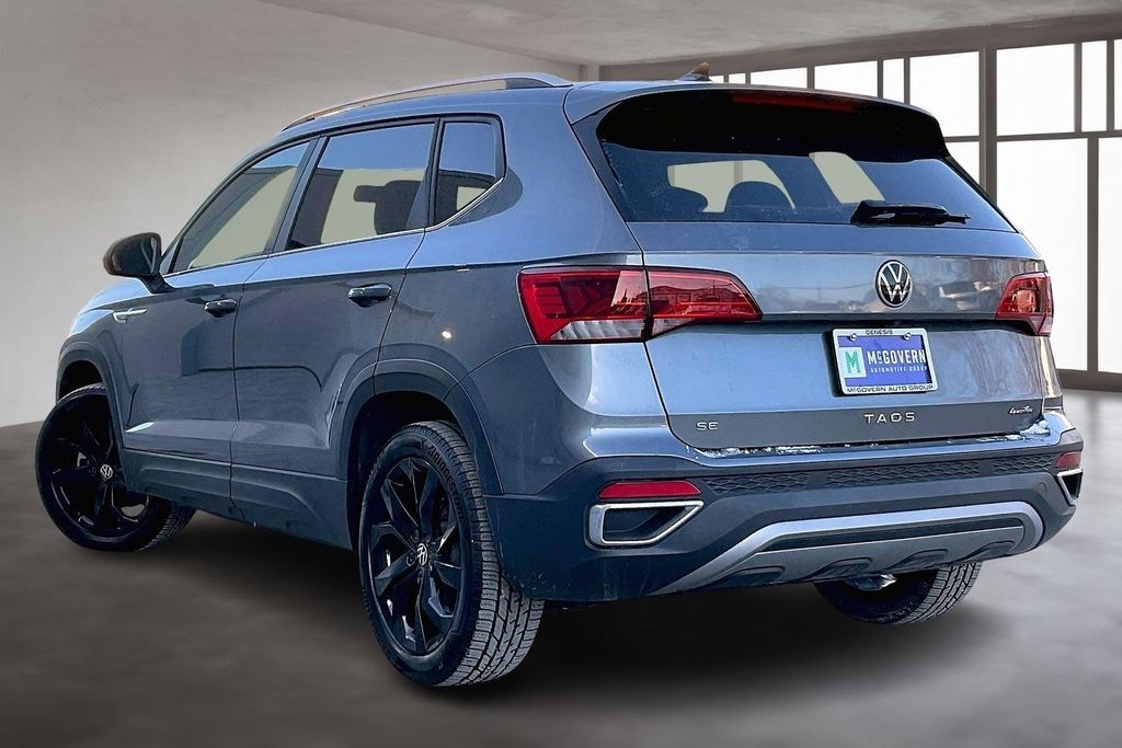 Used 2022 Volkswagen Taos 1.5T SE SUV