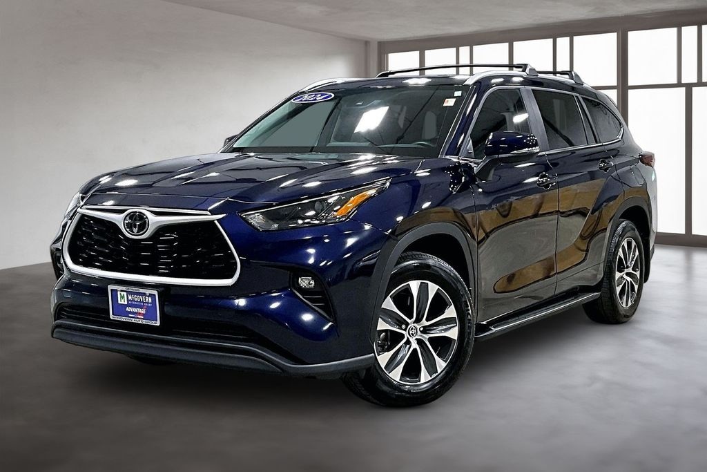 Used 2024 Toyota Highlander XLE SUV