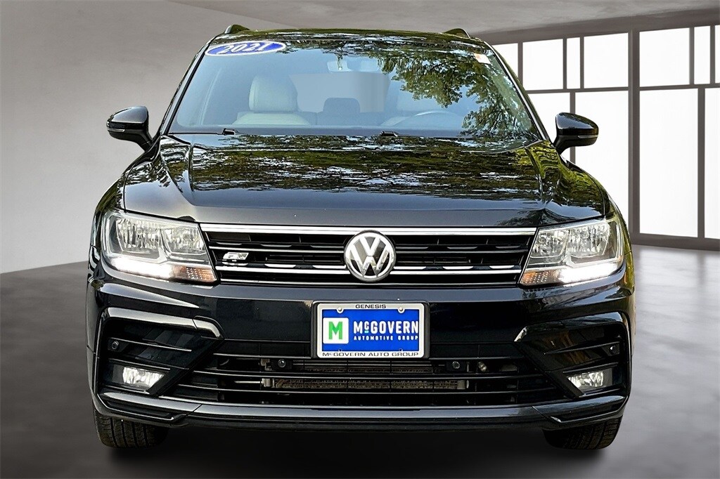 2021 Volkswagen Tiguan SE R-Line Black photo 2
