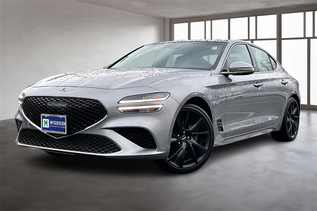 2023 GENESIS G70 Standard's photo