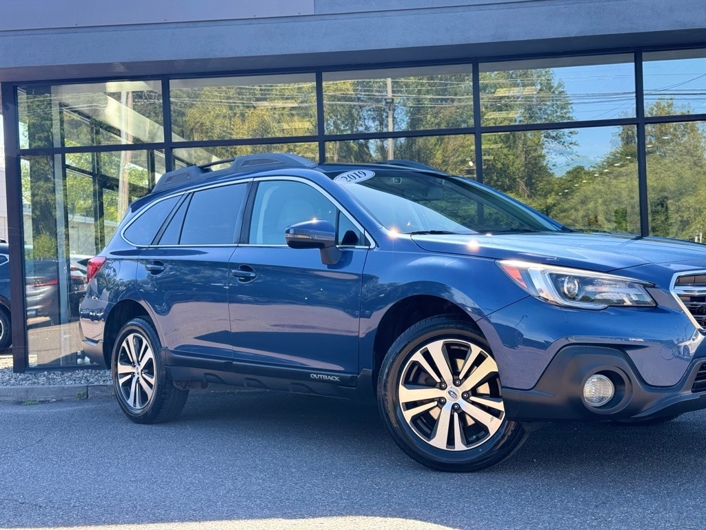 Used 2019 Subaru Outback Limited with VIN 4S4BSANC7K3351299 for sale in Albany, NY