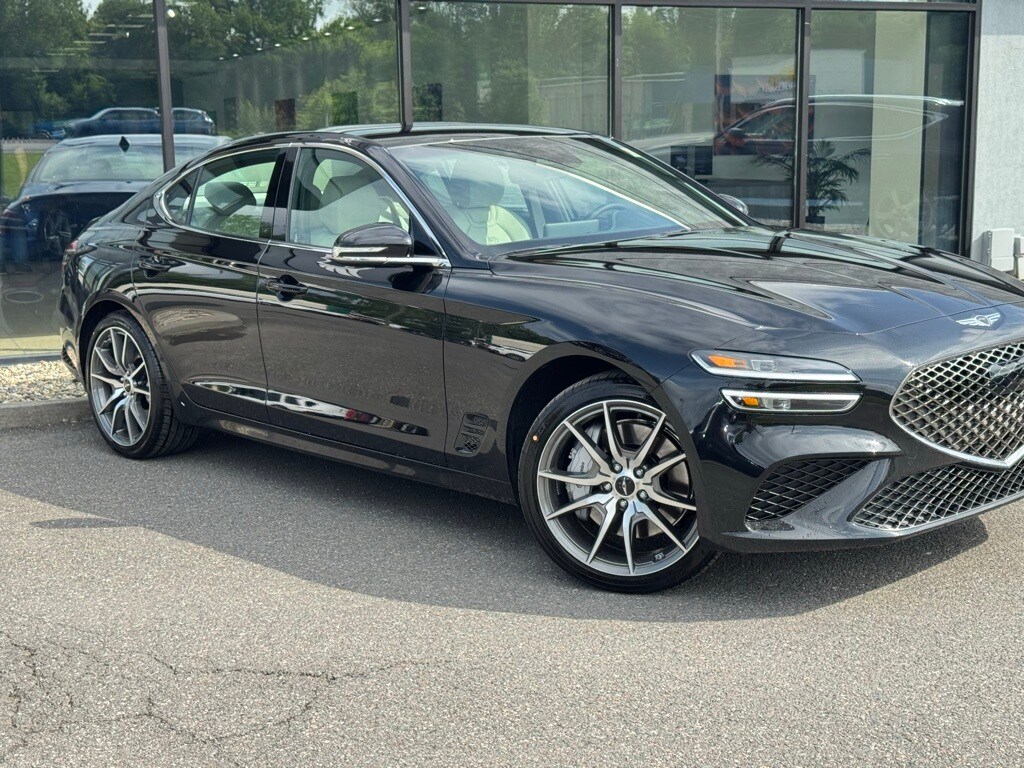 2026 Genesis G70 2.5T AWD photo 4
