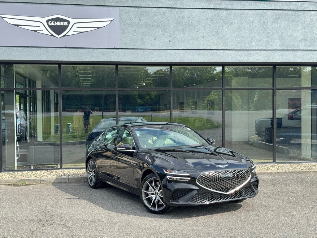 2026 Genesis G70 2.5T AWD photo 3