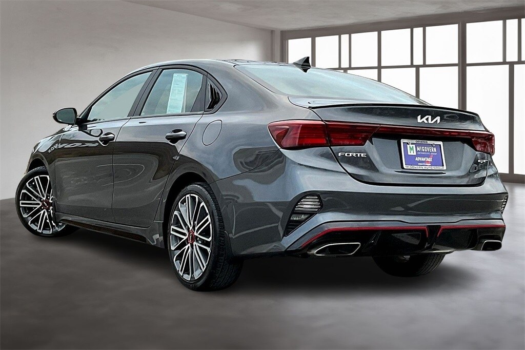 2023 Kia Forte GT photo 4