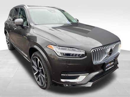 2023 Volvo XC90 B6 AWD Plus 7-Seater SUV