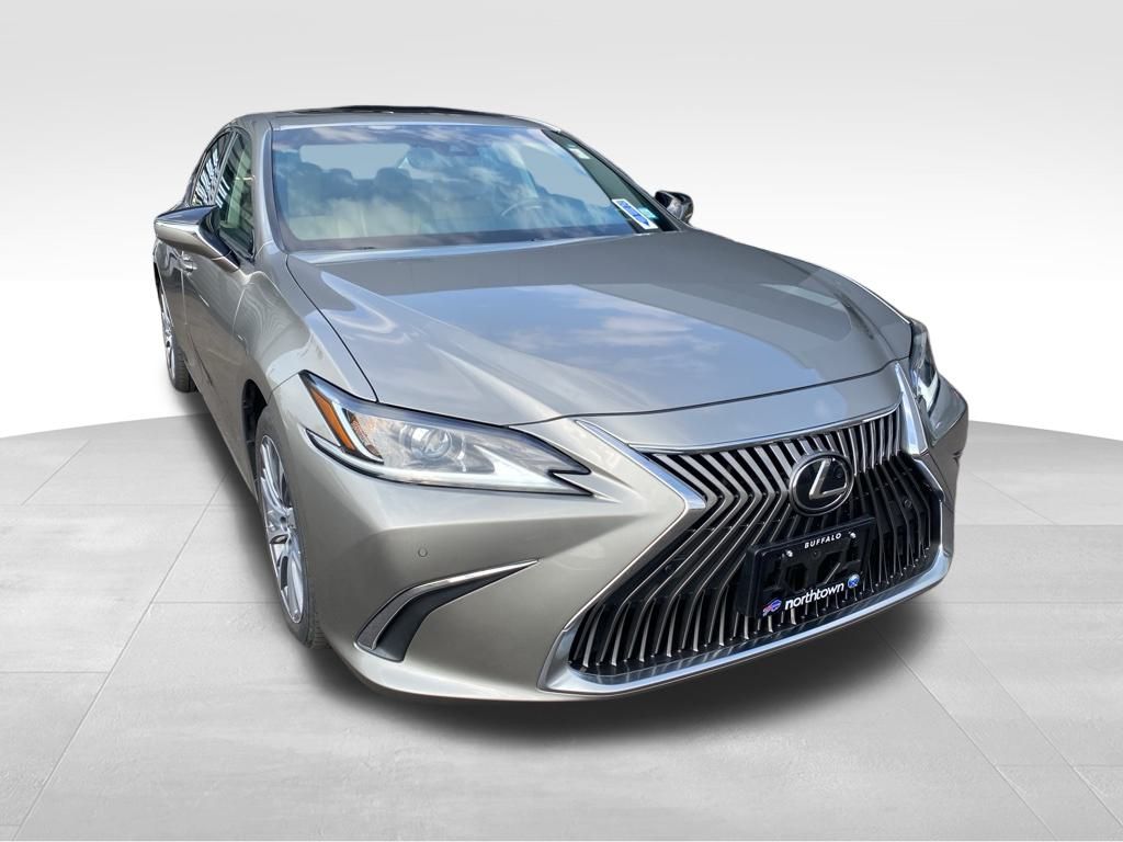 2021 Lexus ES