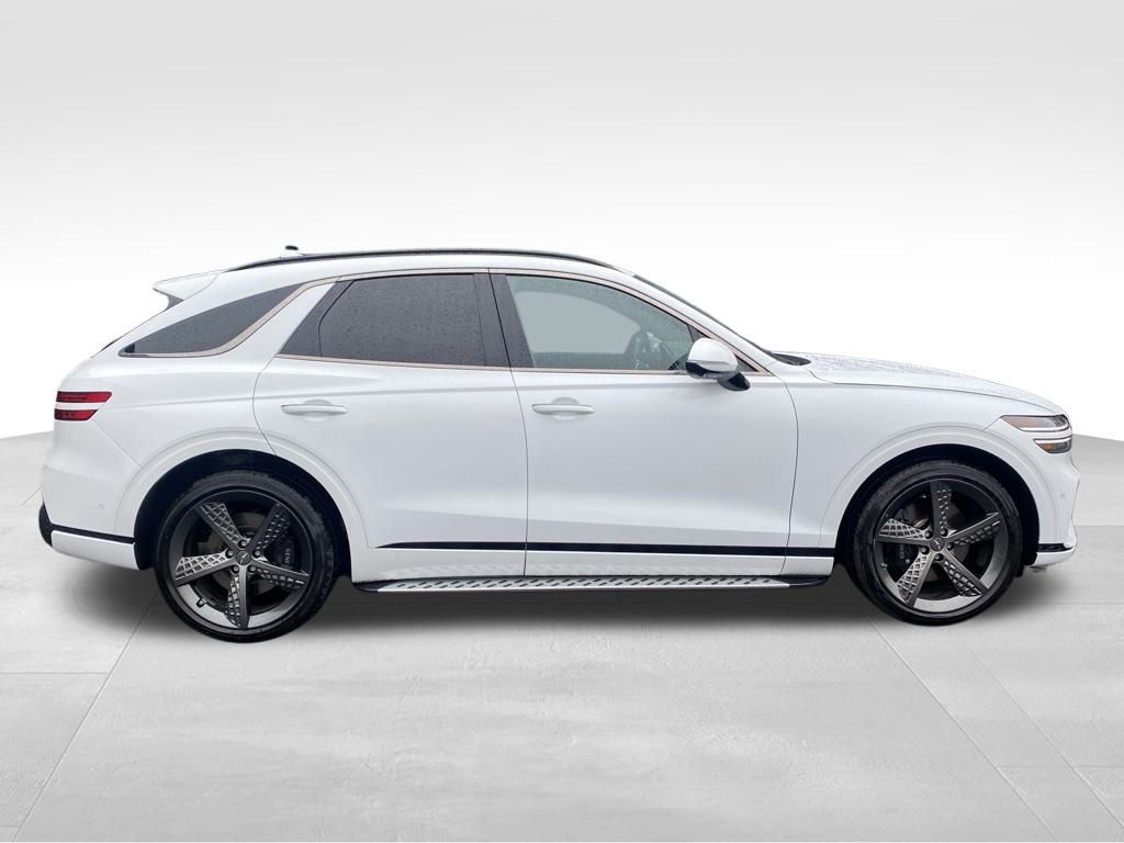2025 Genesis GV70 2.5T Sport Prestige photo 2