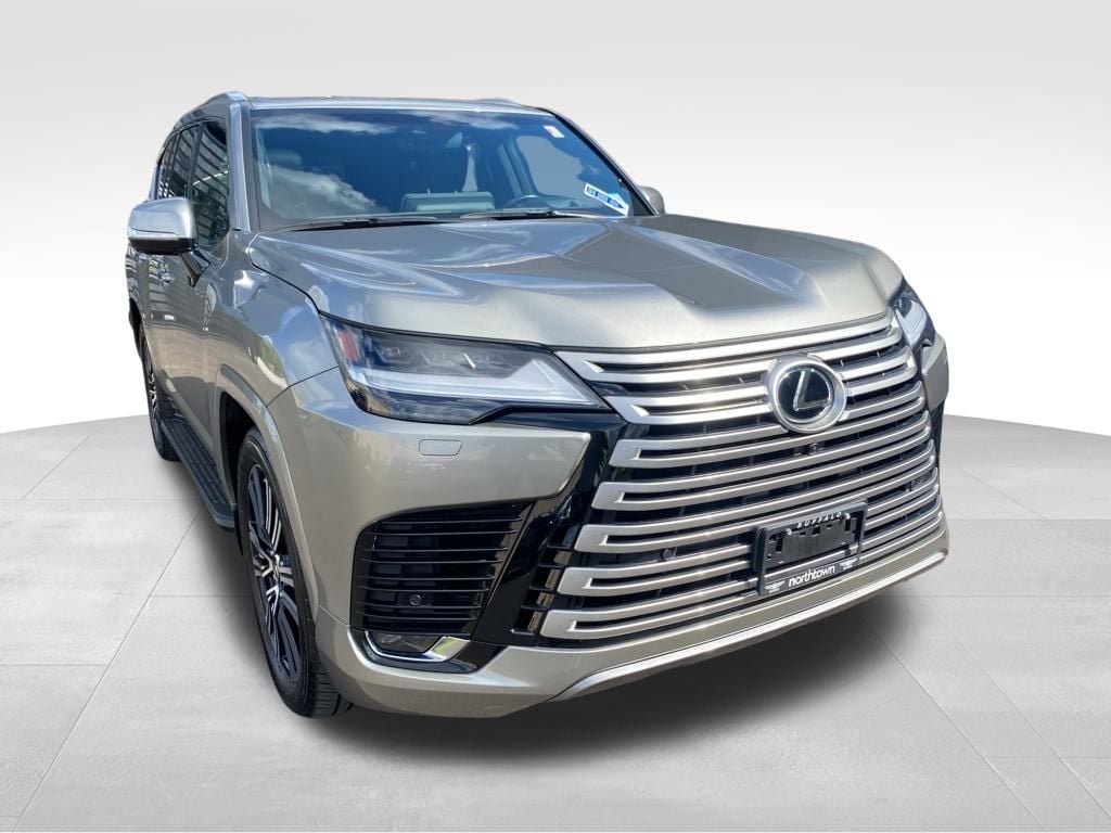 2022 Lexus LX Luxury