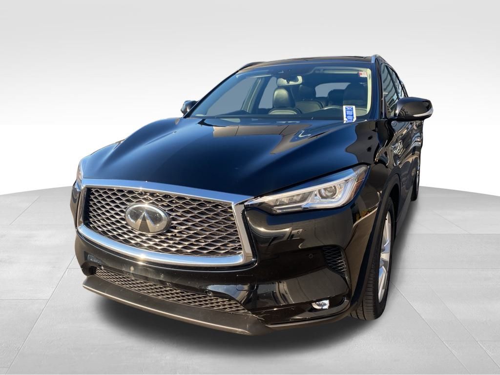2019 Infiniti QX50 Essential photo 3