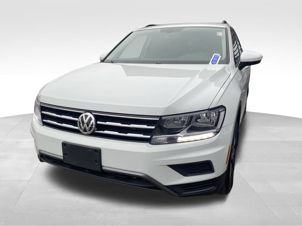 2020 Volkswagen Tiguan SE photo 2