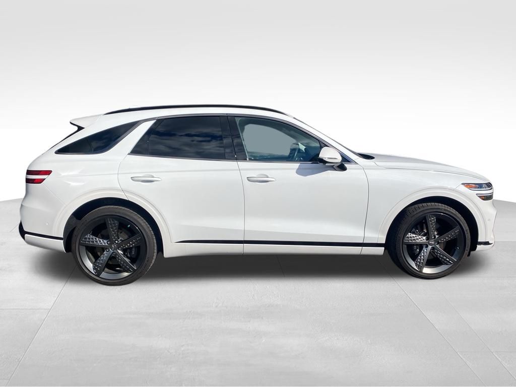 2025 Genesis GV70 3.5T Sport Prestige photo 2