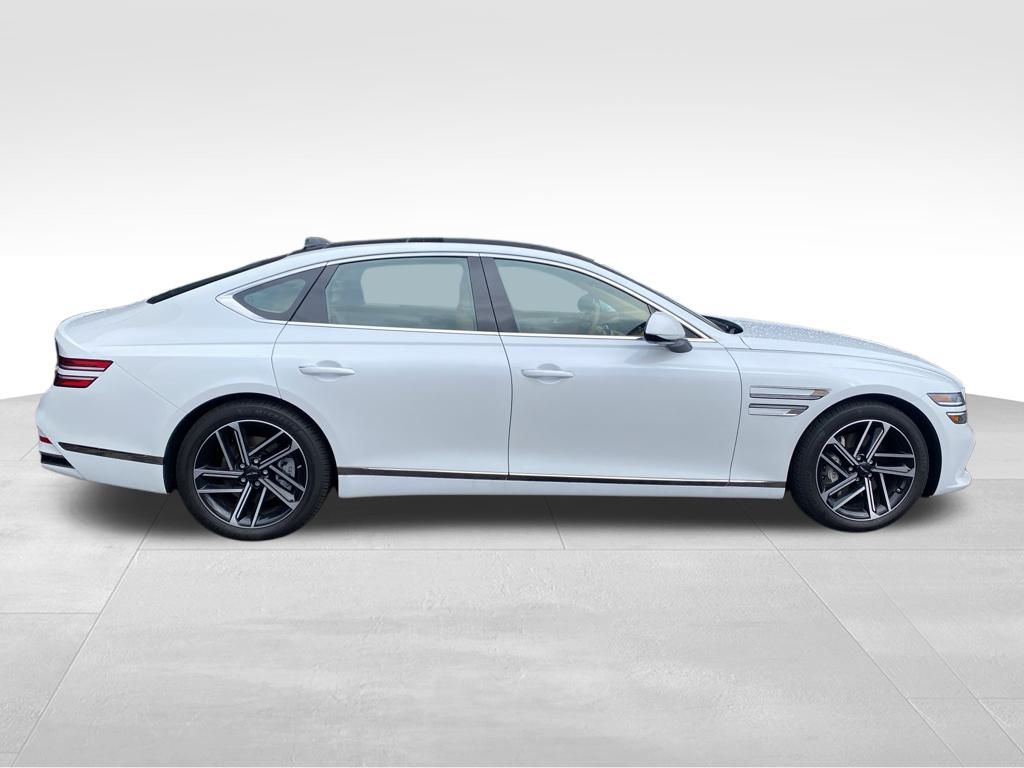 2025 Genesis G80 2.5T Advanced photo 2