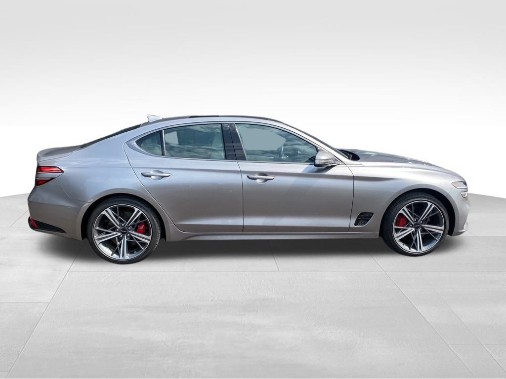 2025 Genesis G70 3.3T Sport Advanced photo 2