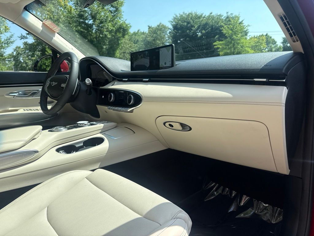 2025 GENESIS GV70 Standard - Photo 35