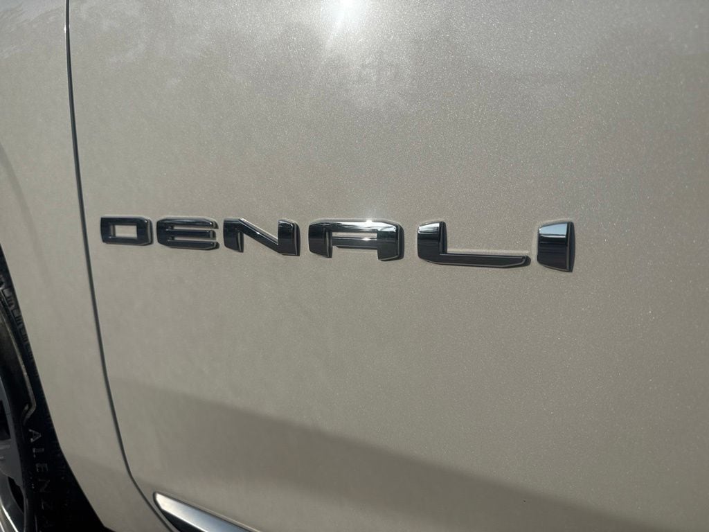 2024 GMC Yukon XL Denali - Photo 45