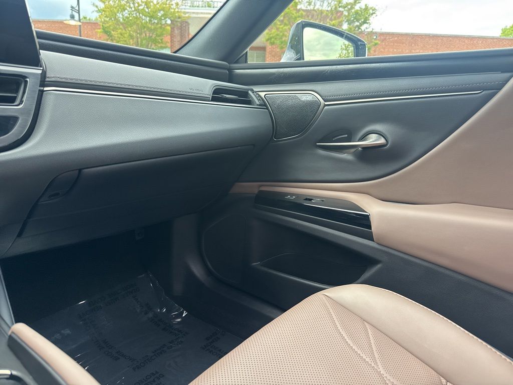 2025 Lexus ES 350 Ultra Luxury - Photo 24