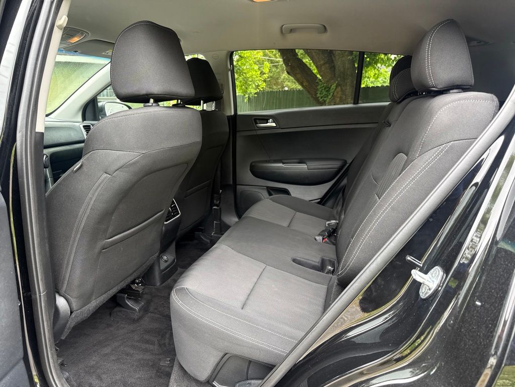 2022 Kia Sportage LX - Photo 24