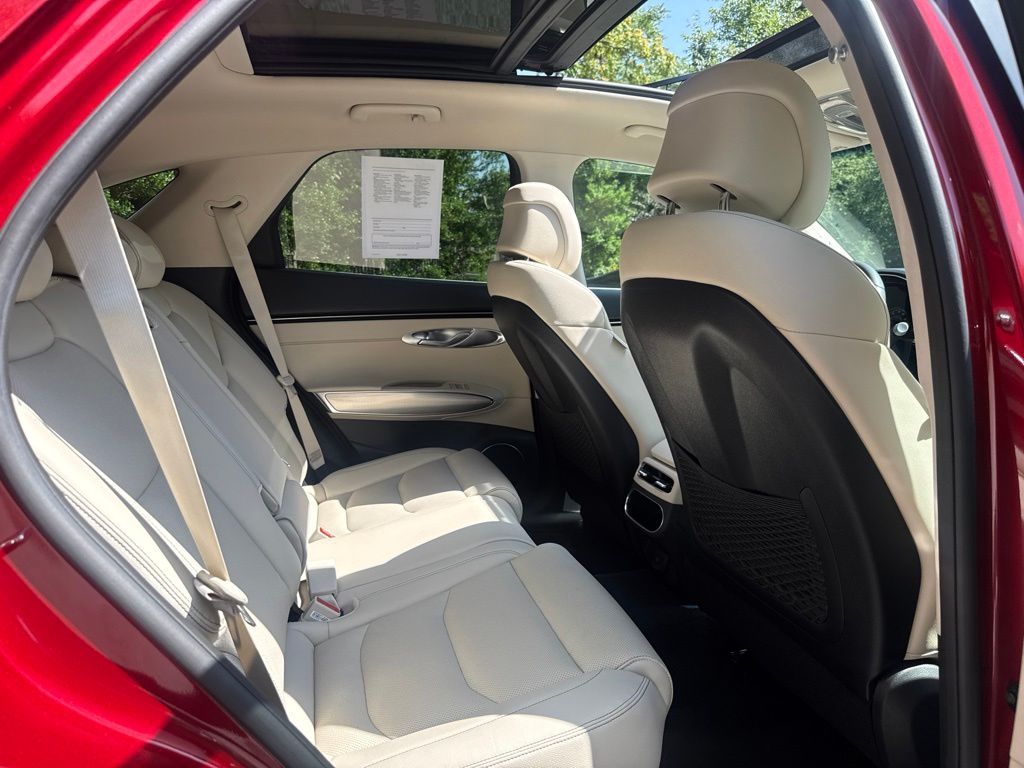 2025 GENESIS GV70 Standard - Photo 33