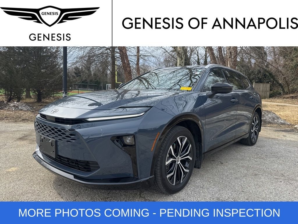 Used 2025 Toyota Crown Signia XLE SUV