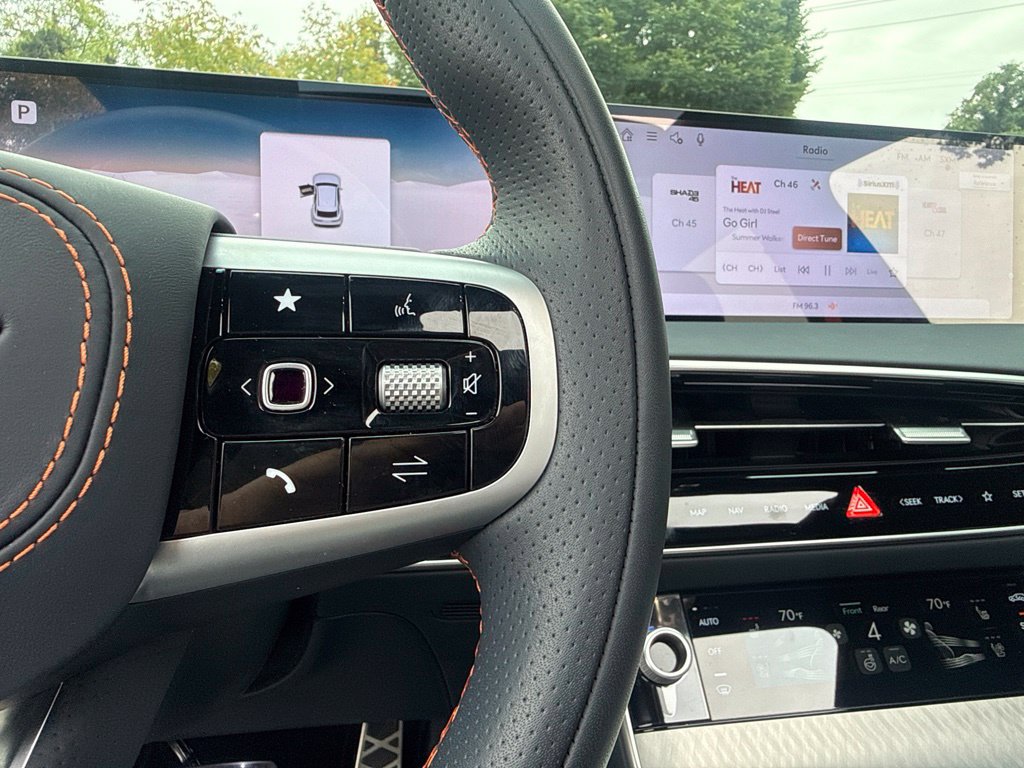 2026 GENESIS GV70 Sport Prestige - Photo 16