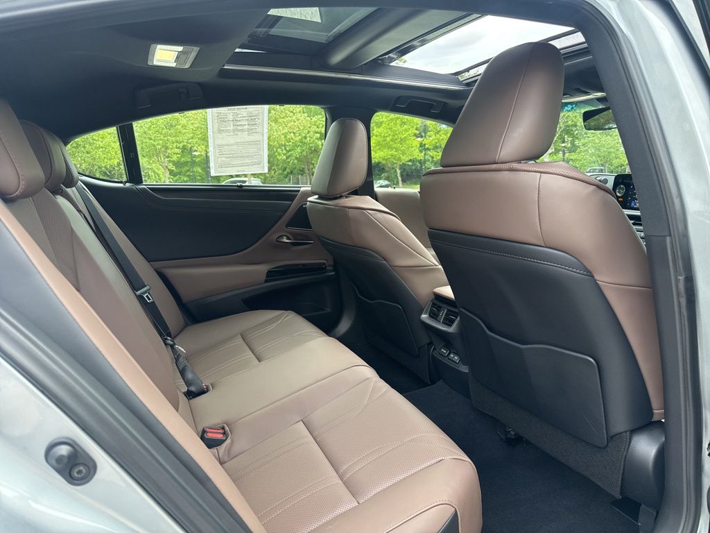 2025 Lexus ES 350 Ultra Luxury - Photo 33