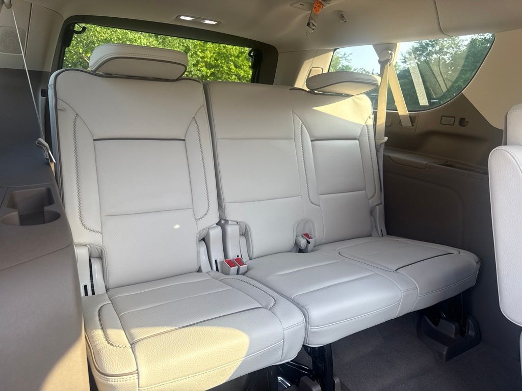 2024 GMC Yukon XL Denali - Photo 38