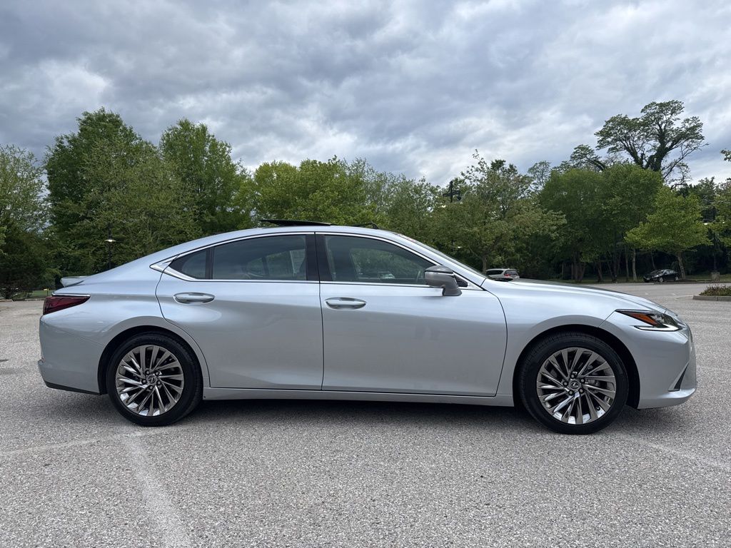 2025 Lexus ES 350 Ultra Luxury - Photo 11