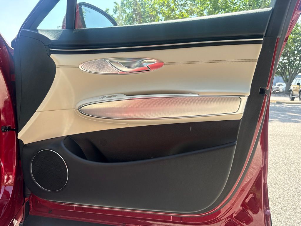 2025 GENESIS GV70 Standard - Photo 34