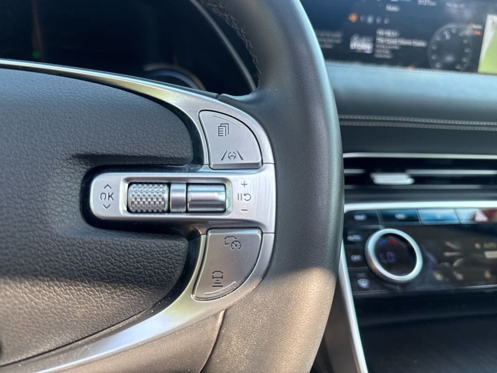 2024 GENESIS GV80 - Photo 17