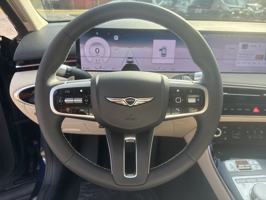 2026 GENESIS GV70 Standard - Photo 16