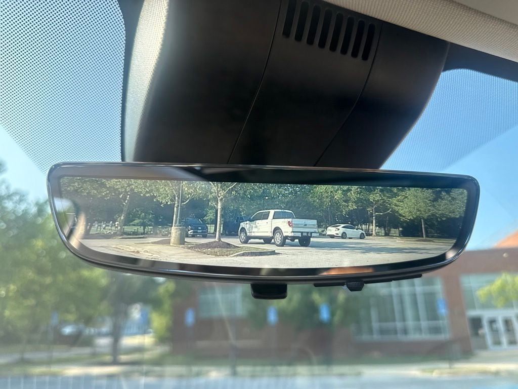 2024 GMC Yukon XL Denali - Photo 28