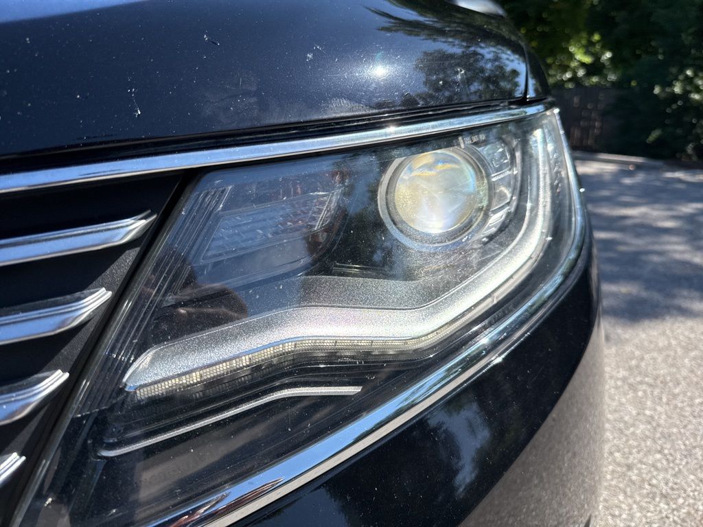 2017 Lincoln MKX Reserve photo 3