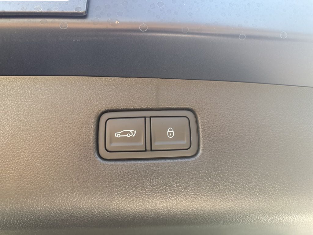 2026 GENESIS GV70 Standard - Photo 29