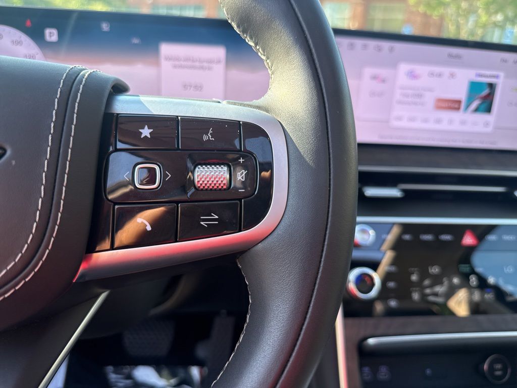 2025 GENESIS GV80 Prestige - Photo 17