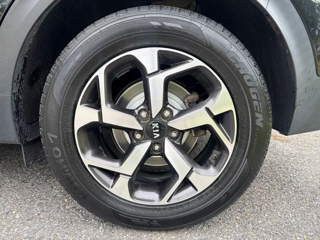 2022 Kia Sportage LX - Photo 11