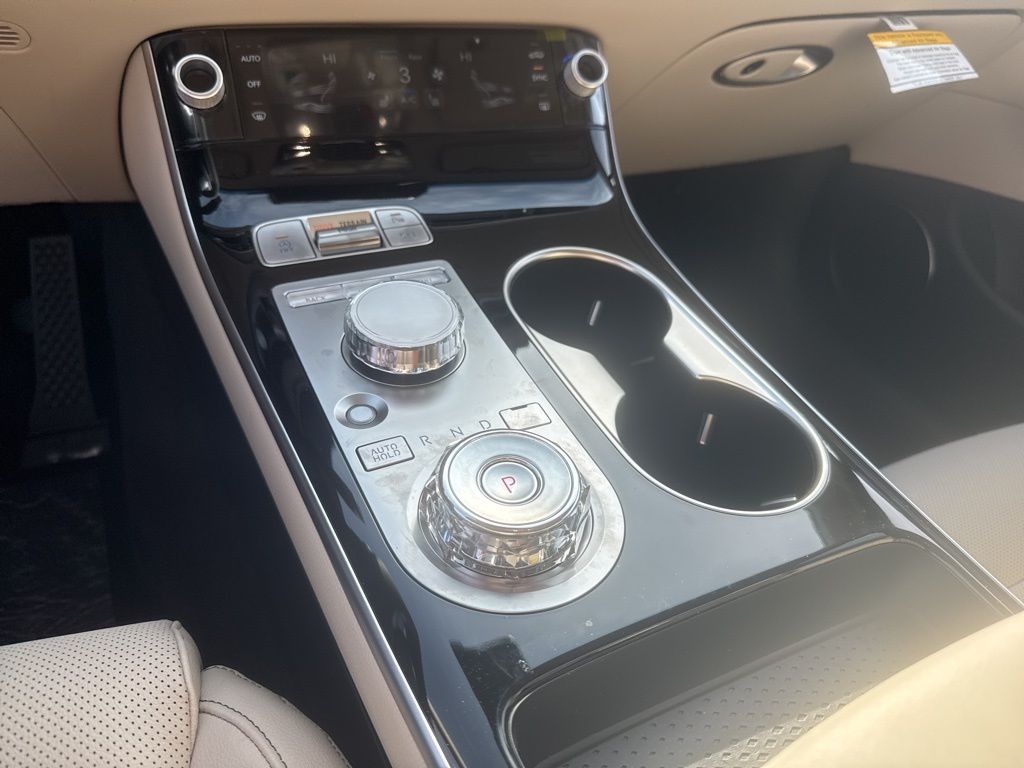 2026 GENESIS GV70 Standard - Photo 22