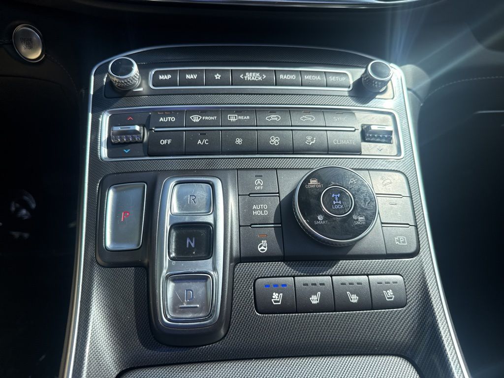 2021 Hyundai Santa Fe Limited - Photo 24