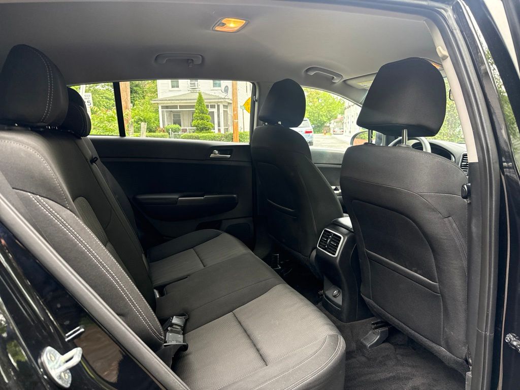2022 Kia Sportage LX - Photo 31