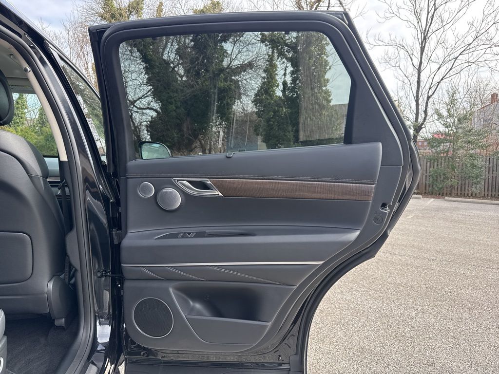 2025 GENESIS GV80 Advanced - Photo 31