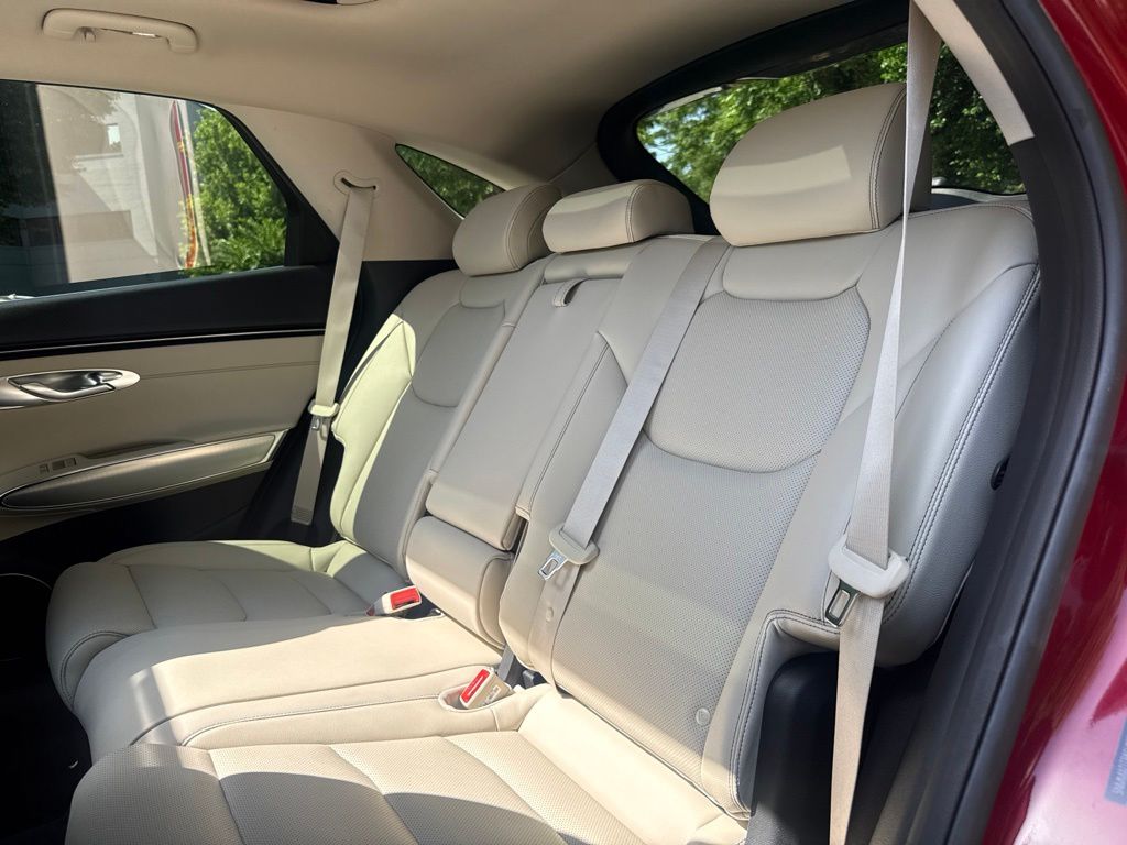 2025 GENESIS GV70 Standard - Photo 28