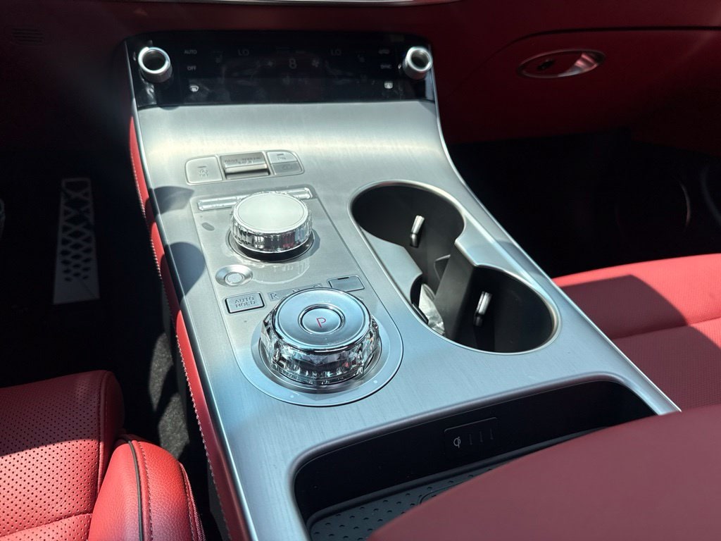 2026 GENESIS GV70 Sport Advanced - Photo 18
