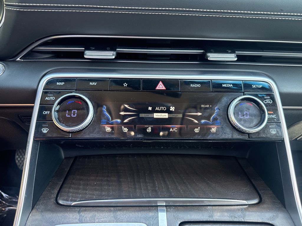 2024 GENESIS GV80 - Photo 23