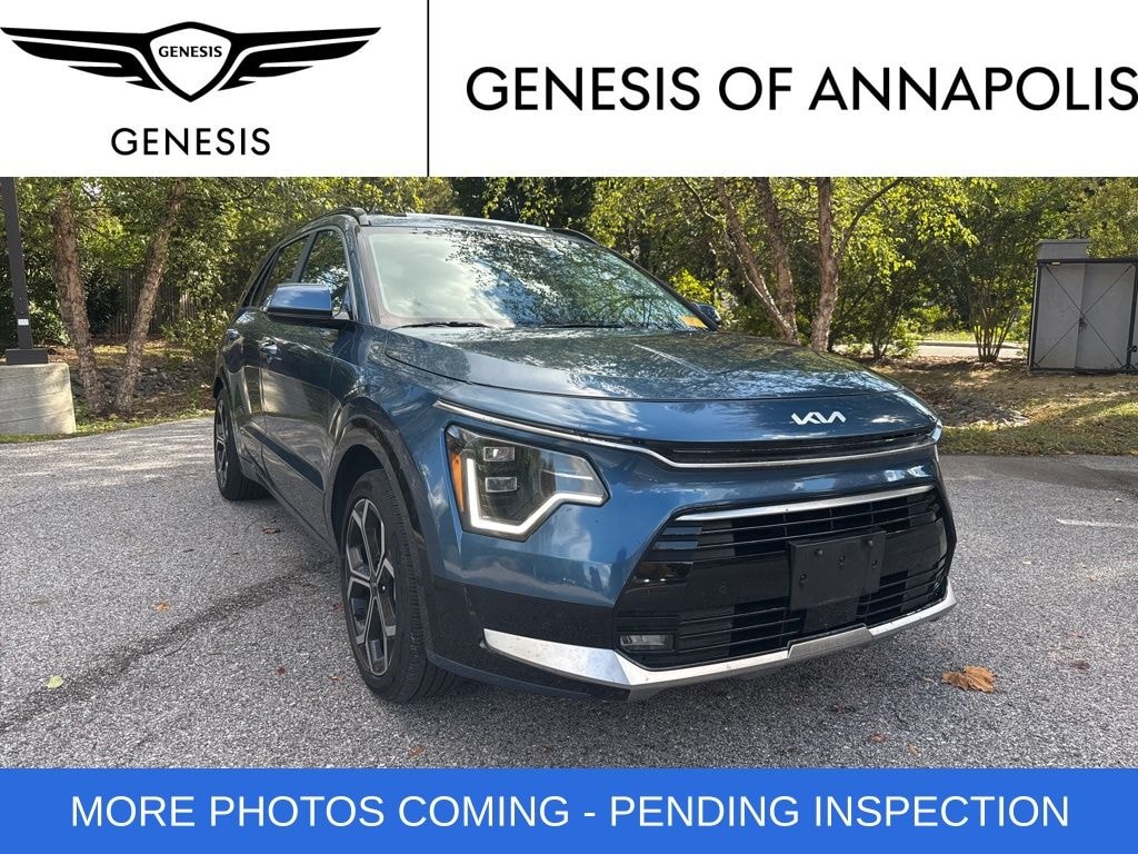 Used 2023 Kia Niro SX Touring SUV